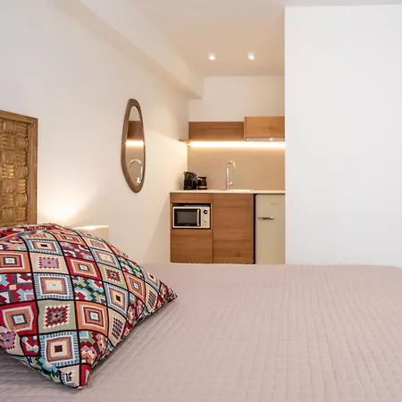 Arancia Elegant And Apartment *