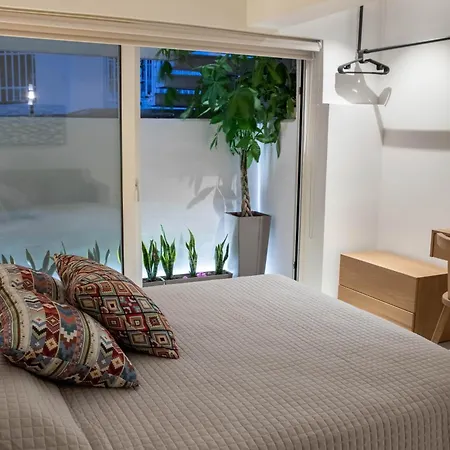 Apartment Arancia Elegant And Tolo
