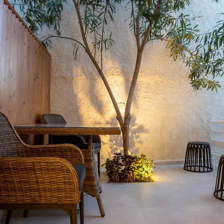 Arancia Elegant And Apartment Tolo