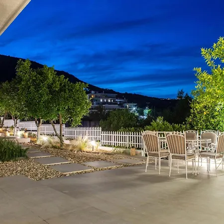 Apartment Arancia Elegant And