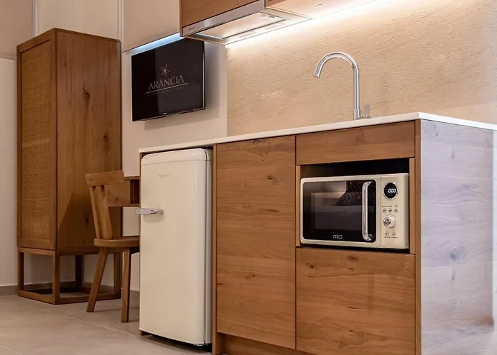 Arancia Elegant And Apartment